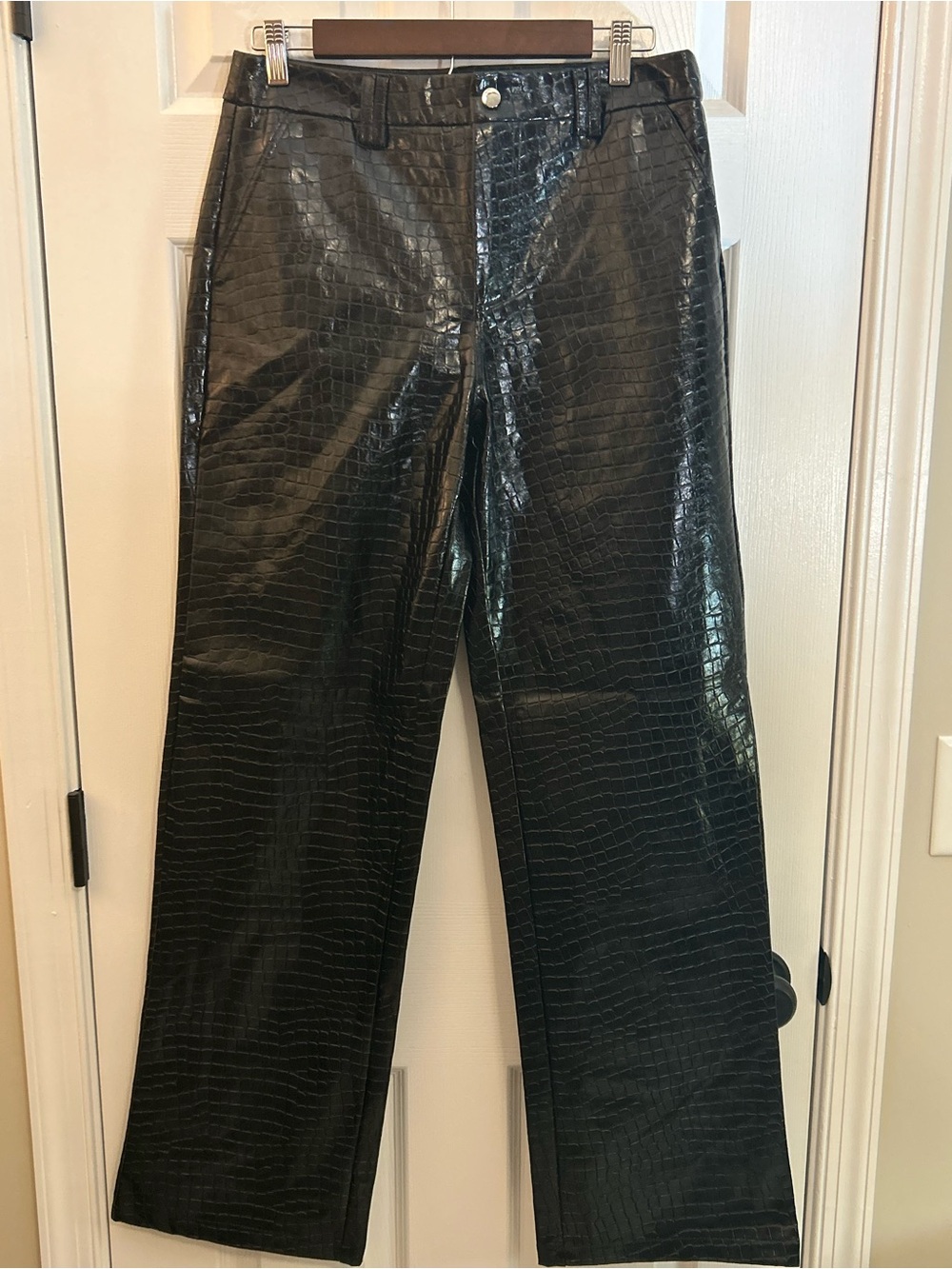 Fashion Nova Black Croc-Embossed Faux Leather Straight Leg Pants - Size M